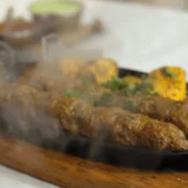 Restaurante pakistani zeeshan kebabish (8)